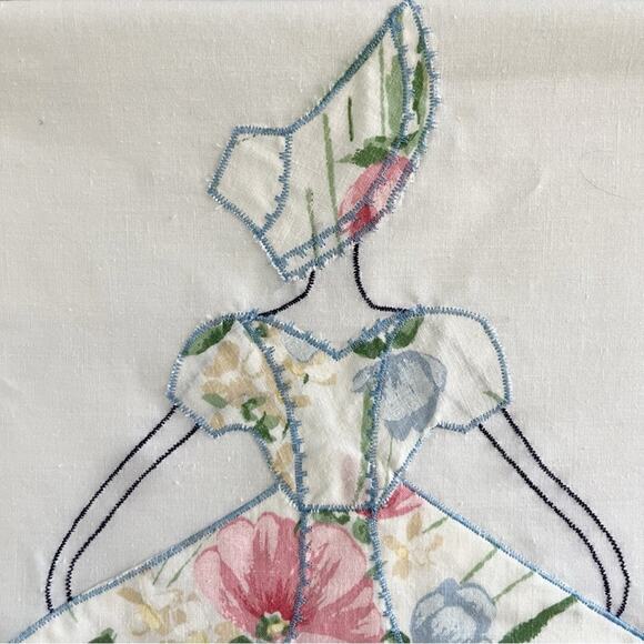 Vintage‎ Pillowcases Set of 2 Handmade Sewn Floral Southern Ladies Bonnet Ruffle - Picture 6 of 7